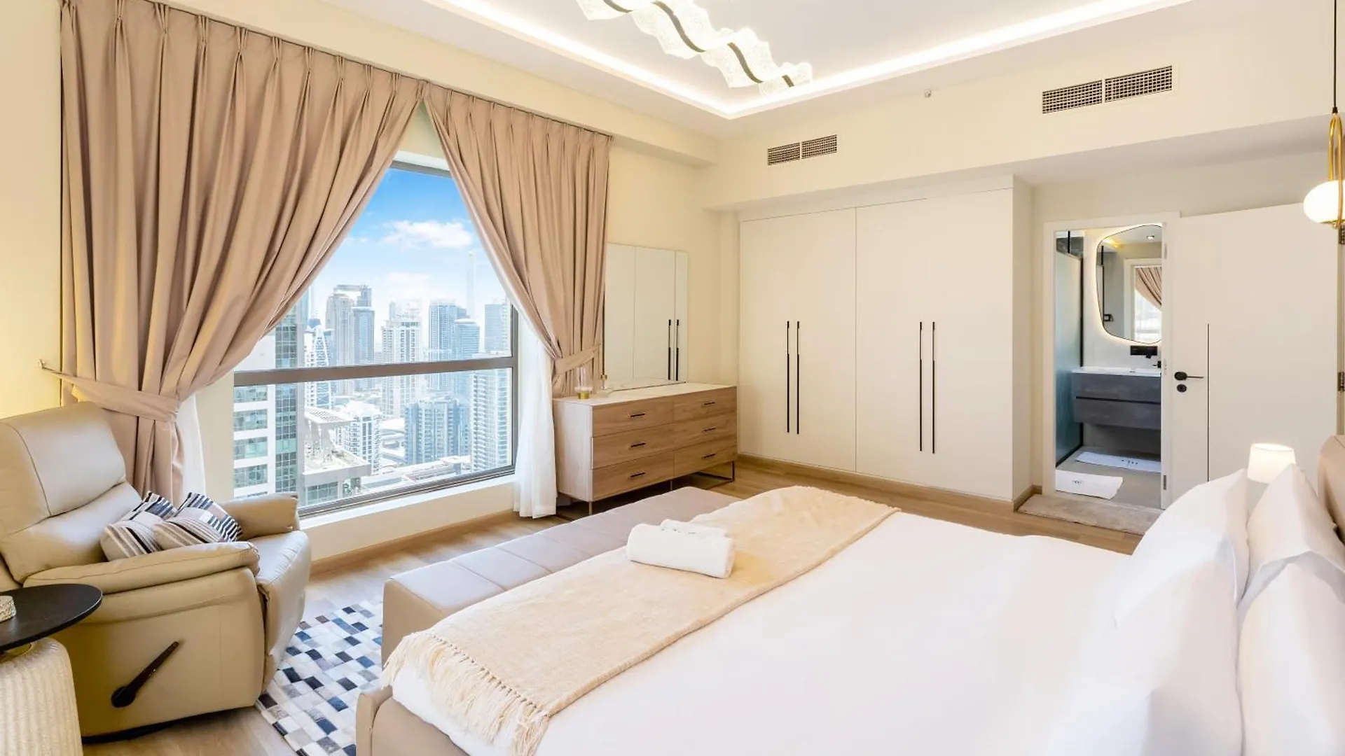 Fam Living - Stunning 2 Bedroom Home In Jbr Ντουμπάι